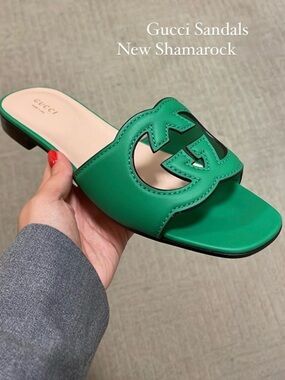Gucci Green Leather Interlocking Logo Slide Mules